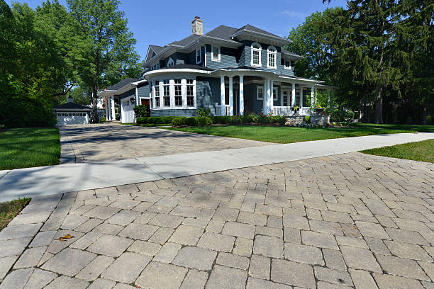 Best Professional Driveway Pavers  in Courtland, VA